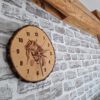Holzuhr Pferd (25-30cm) – Bild 2