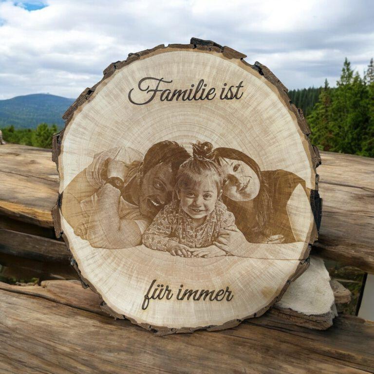 Baumscheibe mit Fotogravur